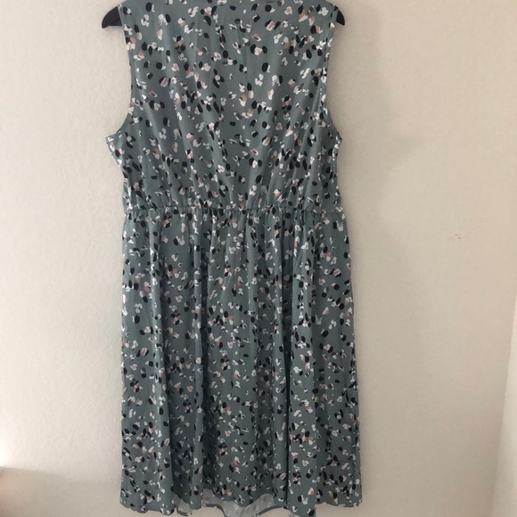 BloomChic grayish/green Sleeveless Abstract  Midi Dress 18-20 w/pockets NWT - Picture 5 of 10
